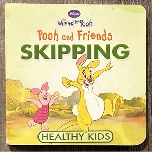💞 Disney Winnie The Pooh and Friends “Skipping” Children’s Board Book